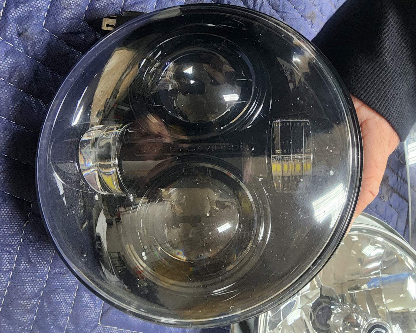 Genuine 97-23 Harley Touring 7" LED Daymaker Head Light HeadLamp Black